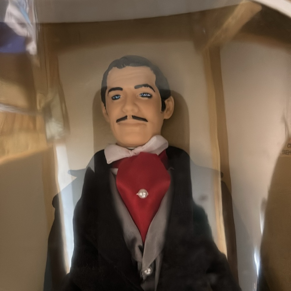 Rhett Butler Doll - Picture 2 of 8